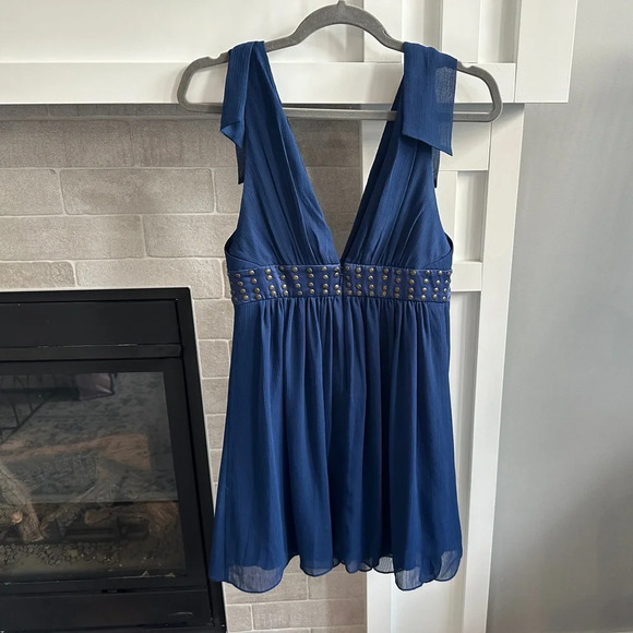 BCBGeneration Women's Navy Blue Dress| size 6 - Picture 2 of 4